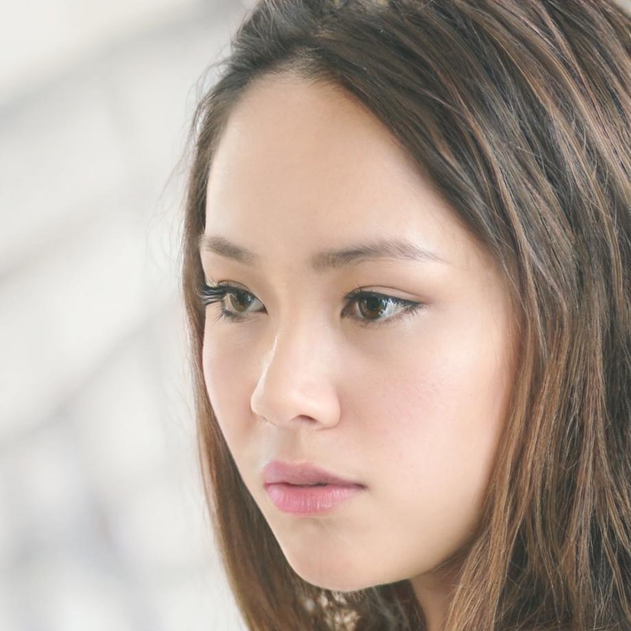 Portrait professionnel d'Iris Leclerc, spécialiste en optimisation de portefeuille